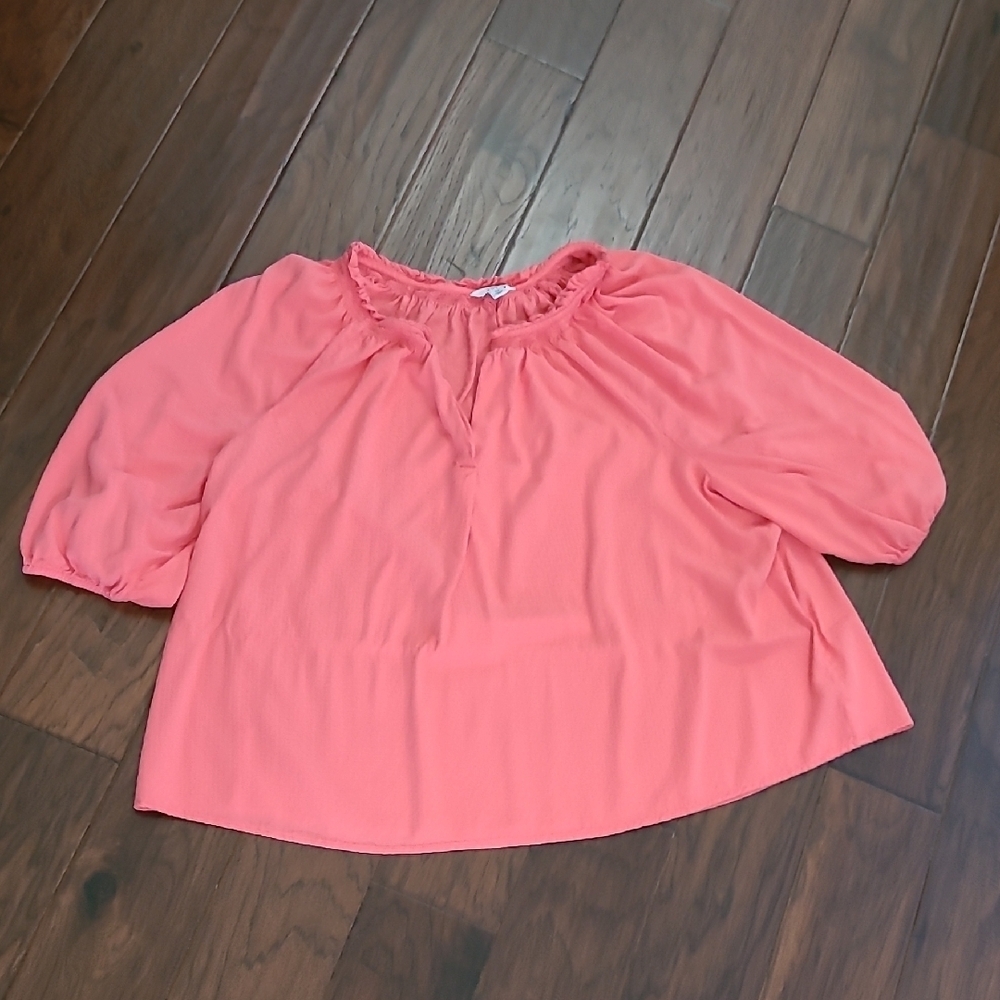 Crown & Ivy Coral V-neck Textured Blouse size 3X